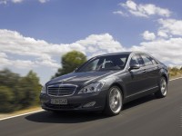 Mercedes-Benz S-Class 2005 photo