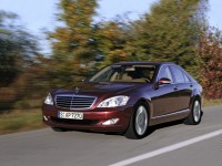 Mercedes-Benz S-Class 2005 photo
