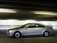 Mercedes-Benz S-Class 2005 photo