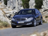 Mercedes-Benz S-Class 2005 photo