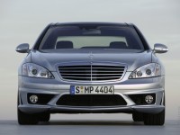 Mercedes-Benz S-Class 2005 photo