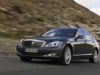 Mercedes-Benz S-Class 2005 photo