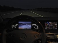 Mercedes-Benz S-Class 2005 photo