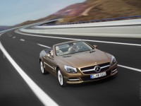 Mercedes-Benz SL-Class photo