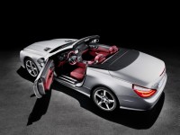 Mercedes-Benz SL-Class photo