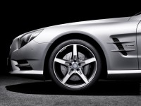 Mercedes-Benz SL-Class photo
