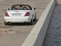 Mercedes-Benz SLK-Class 2004 photo