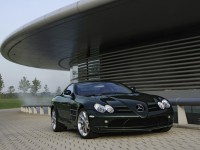 Mercedes-Benz SLR-Class photo