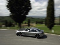 Mercedes-Benz SLR-Class photo