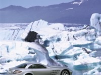 Mercedes-Benz SLR-Class photo