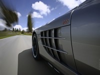Mercedes-Benz SLR-Class photo