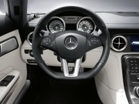 Mercedes-Benz SLS AMG Roadster photo