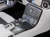 Mercedes-Benz SLS AMG Roadster photo