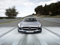 Mercedes-Benz SLS AMG photo