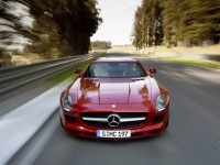 Mercedes-Benz SLS AMG photo
