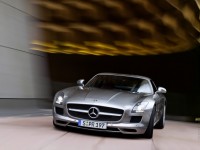 Mercedes-Benz SLS AMG photo