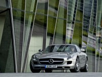 Mercedes-Benz SLS AMG photo