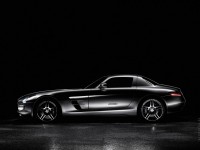 Mercedes-Benz SLS AMG photo