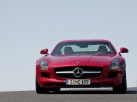 Mercedes-Benz SLS AMG photo