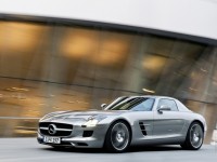 Mercedes-Benz SLS AMG photo