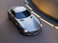 Mercedes-Benz SLS AMG photo