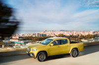 Mercedes-Benz X-class photo