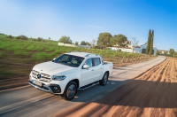 Mercedes-Benz X-class photo